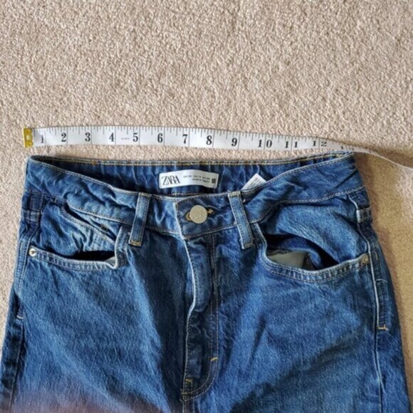 Zara High Rise Flare Slit Leg Retro Jeans 4 - Picture 6 of 10